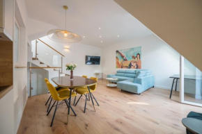 2 bedroom 2 bathroom loft with terrace by the Opera